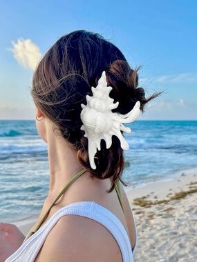 White Conch Shell Large Acrylic Hair Claw Clip